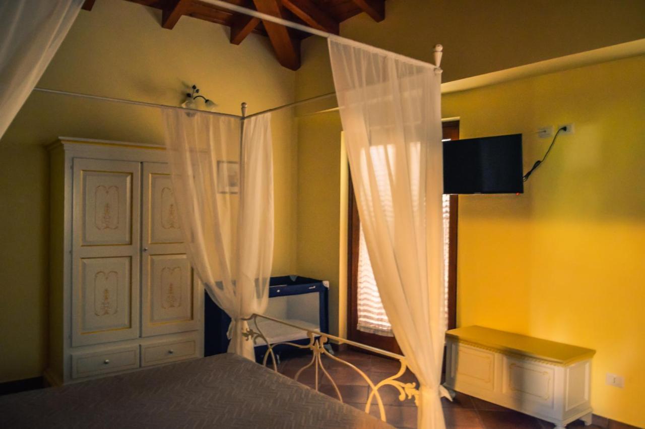 Agriturismo Ciociaro " Il Colle " Hotel Ristorante Чепрано Екстер'єр фото