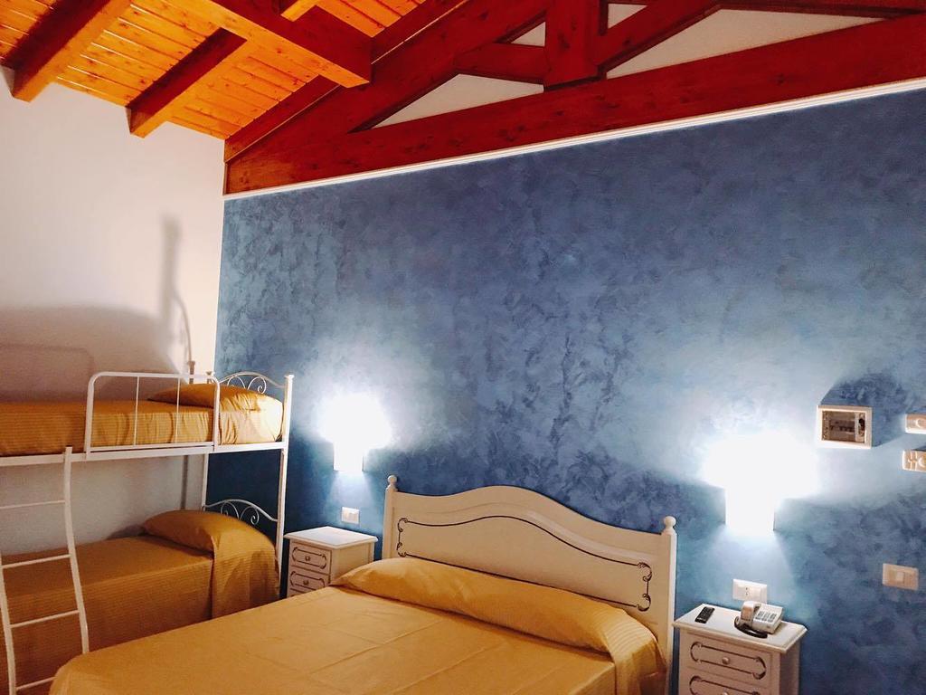 Agriturismo Ciociaro " Il Colle " Hotel Ristorante Чепрано Екстер'єр фото