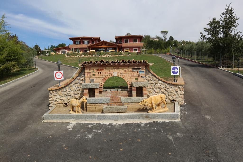 Agriturismo Ciociaro " Il Colle " Hotel Ristorante Чепрано Екстер'єр фото